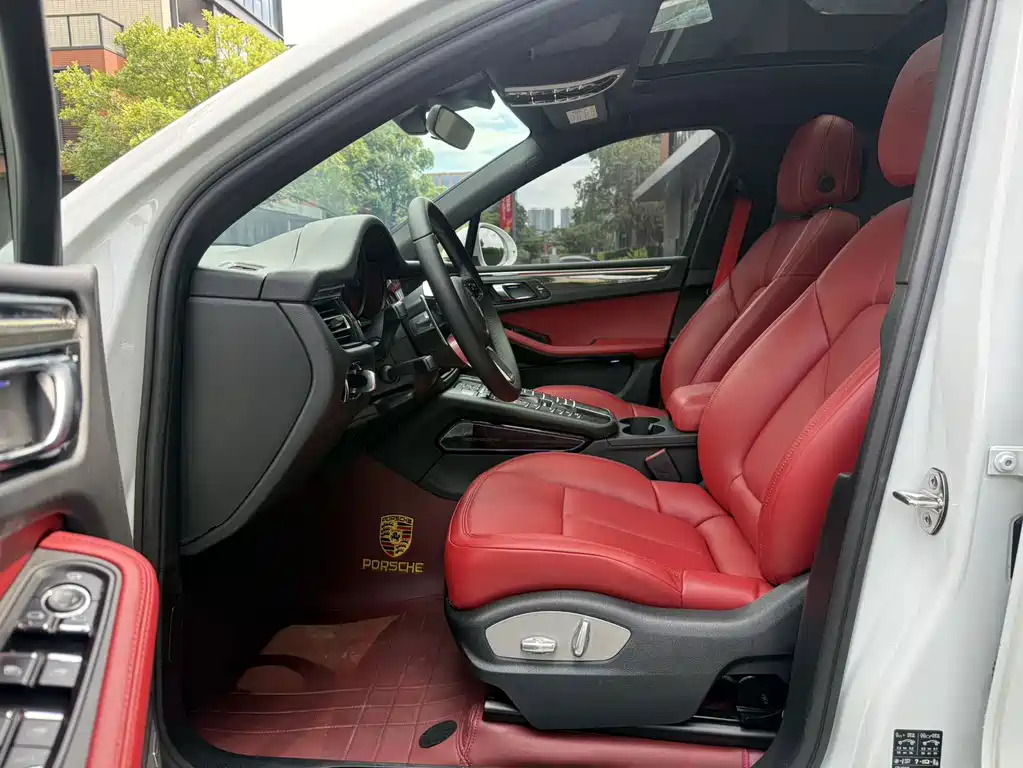 Porsche Macan — миниатюра 4
