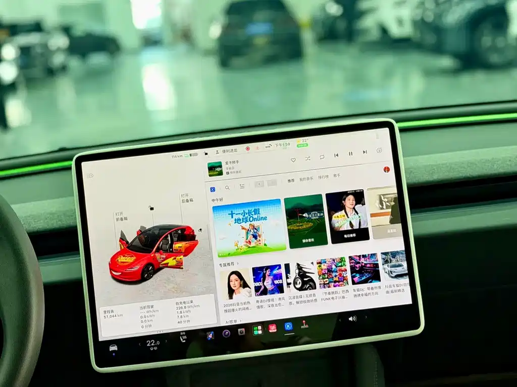 Tesla Model 3 — миниатюра 9