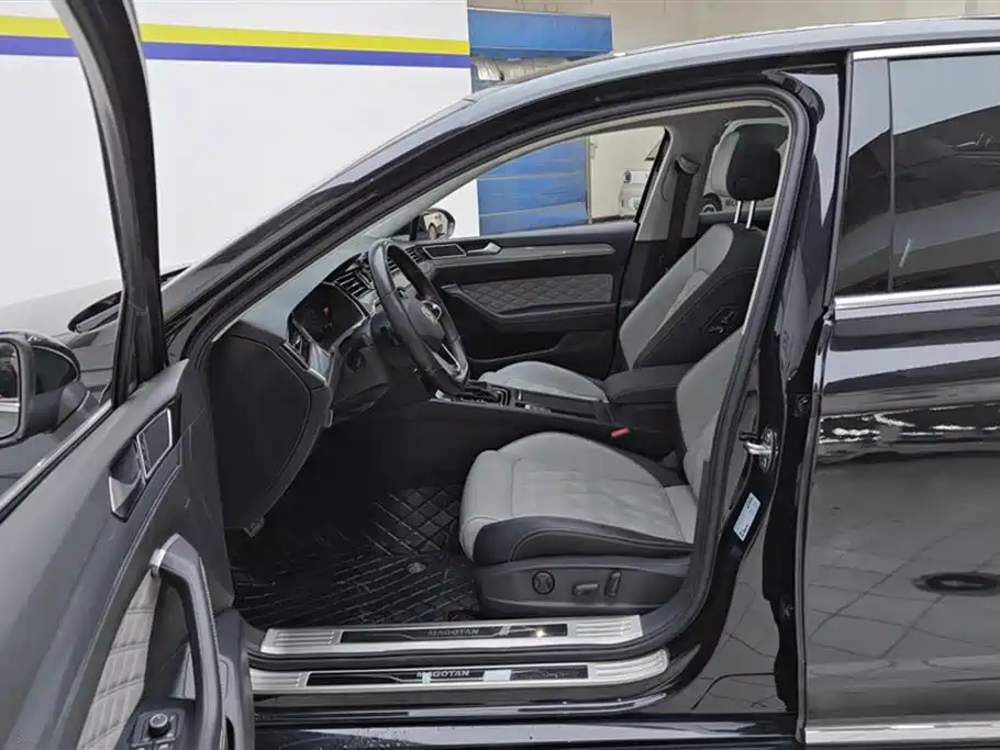 Volkswagen Magotan 2023 200 330TSI DSG Lead