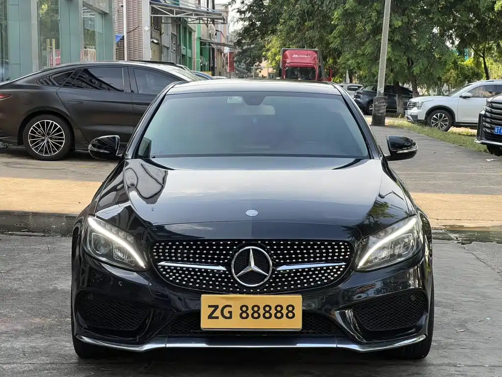 Mercedes-Benz C-Class — миниатюра 2
