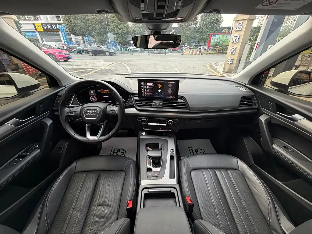 Audi Q5L — миниатюра 5