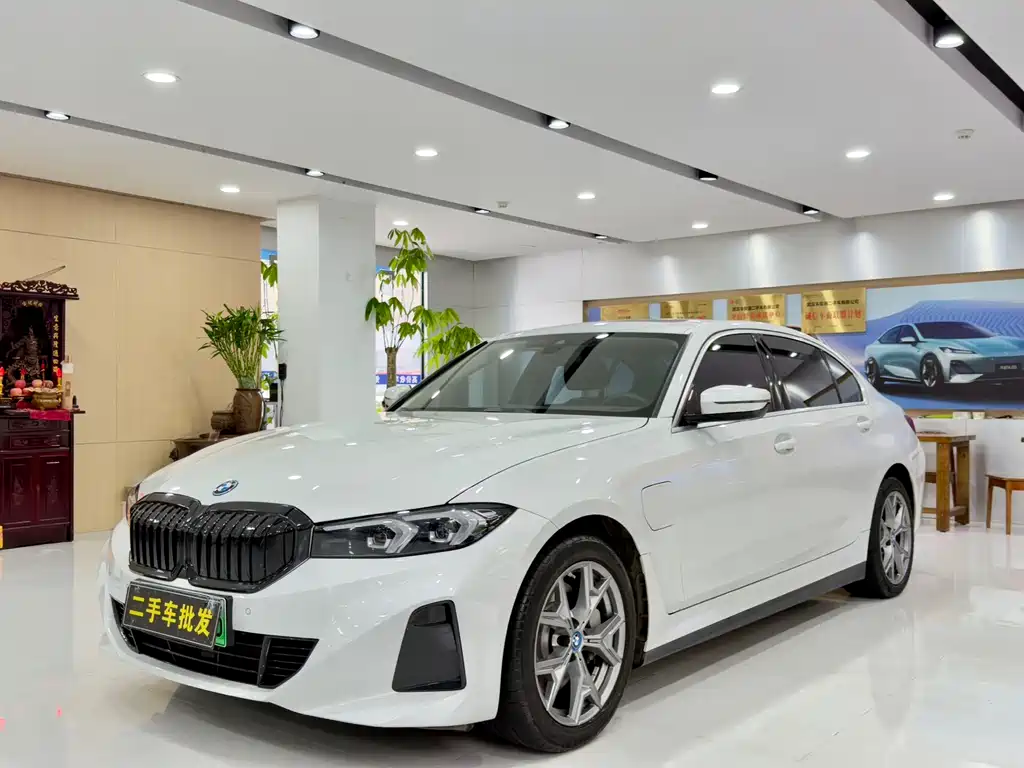 BMW i3 2023