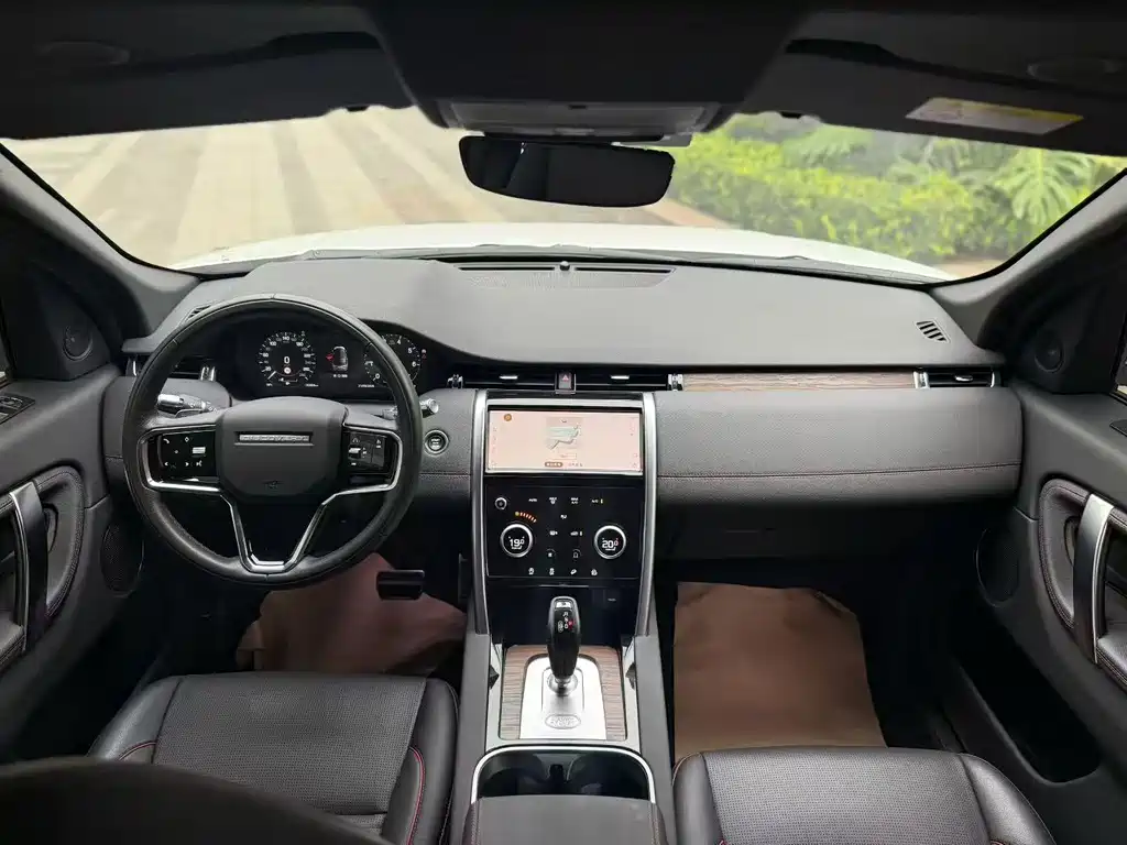 Land Rover Discovery Sport — миниатюра 6