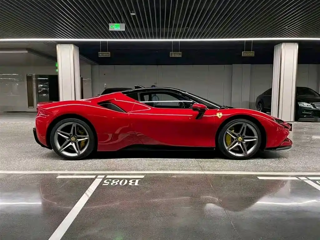 Ferrari SF90 2020 3.9T V8 Stradale