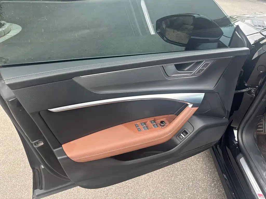 Audi A7L — миниатюра 5