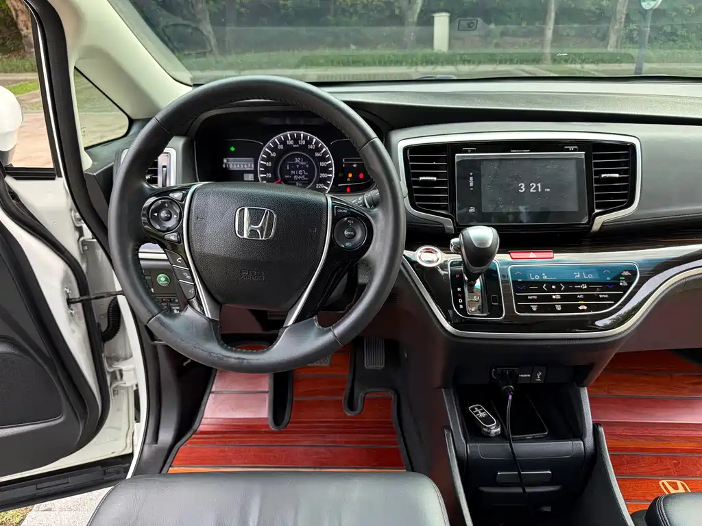 Honda Odyssey — миниатюра 10