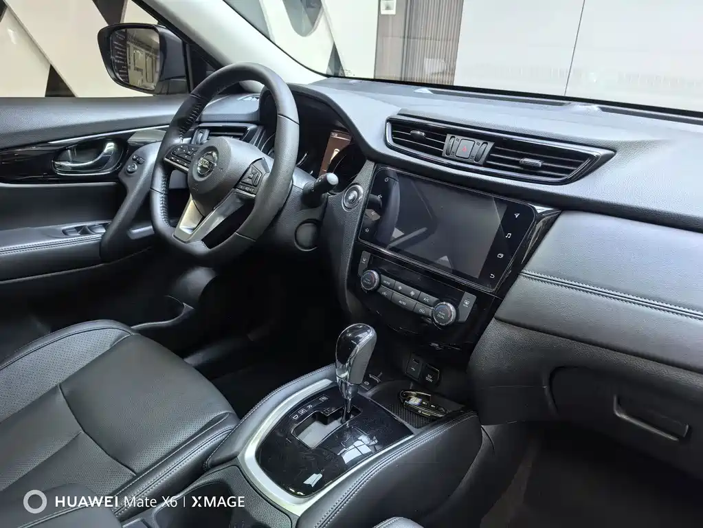 Nissan X-Trail — миниатюра 17