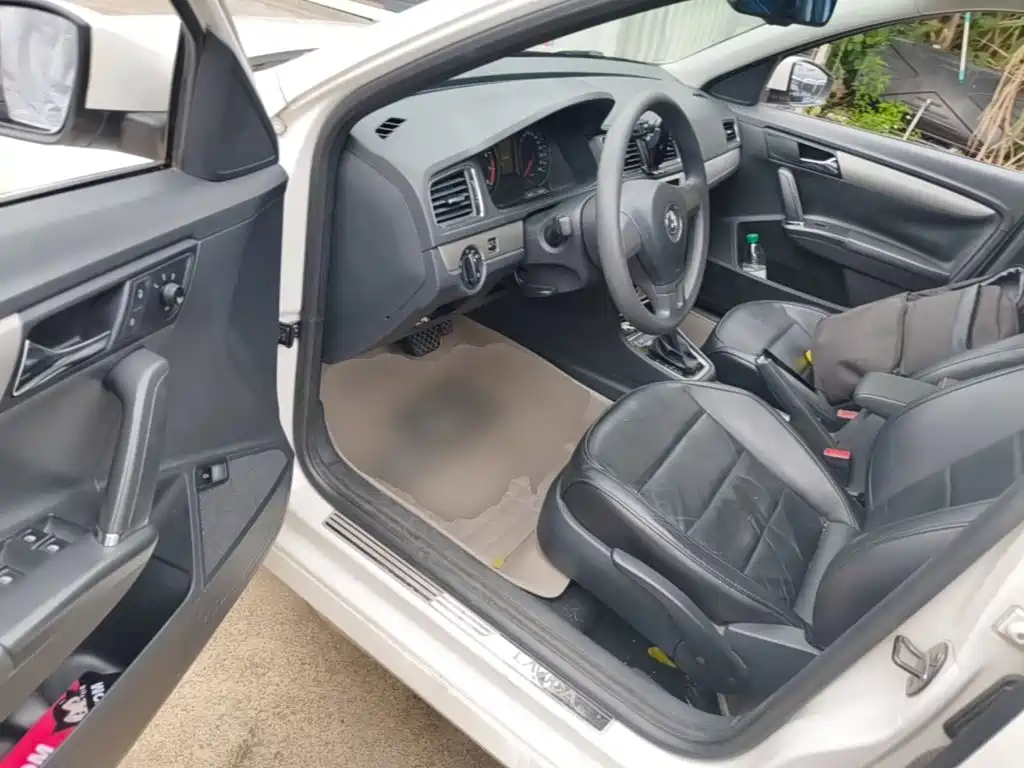 Volkswagen Lavida — миниатюра 16