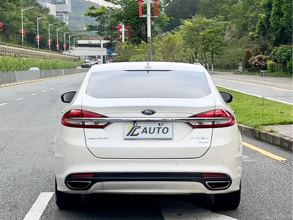 Ford Mondeo 2017 EcoBoost 200 Fashion