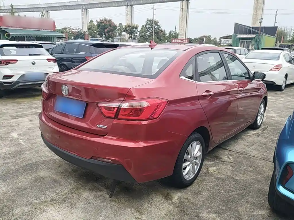 Changan V7 — миниатюра 7