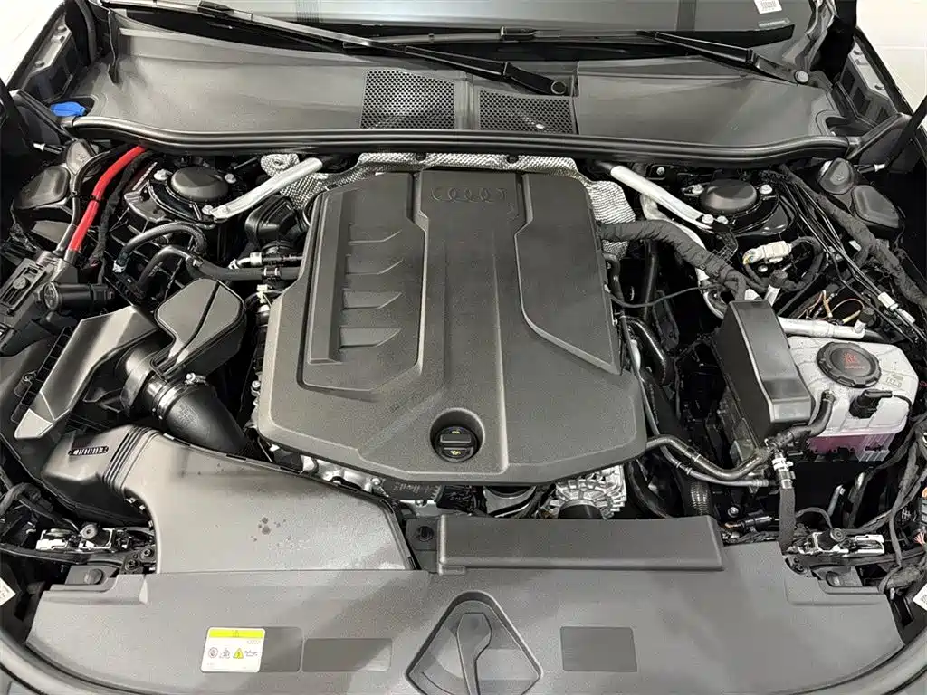 Audi A5L — миниатюра 8