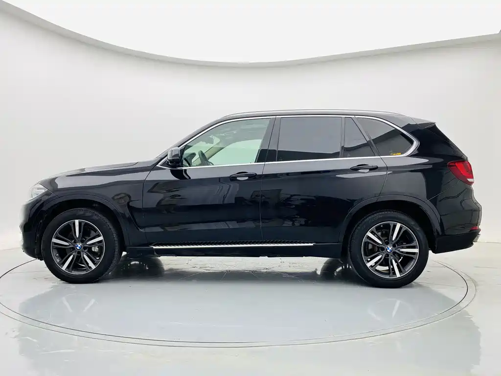 BMW  X5