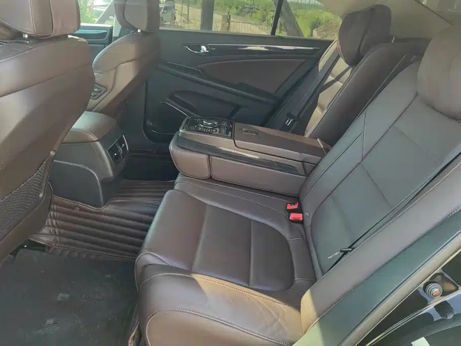 Hongqi Hongqi H7 — миниатюра 11