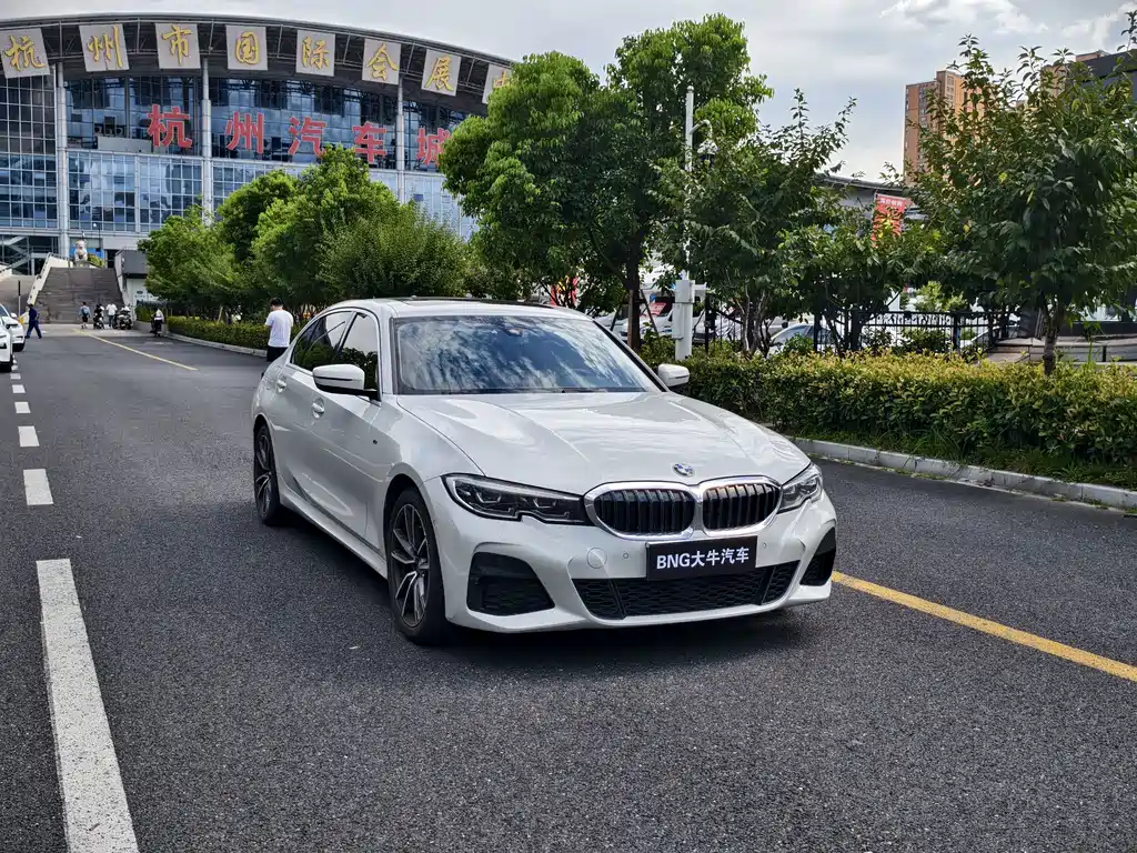BMW 3 Series — миниатюра 3