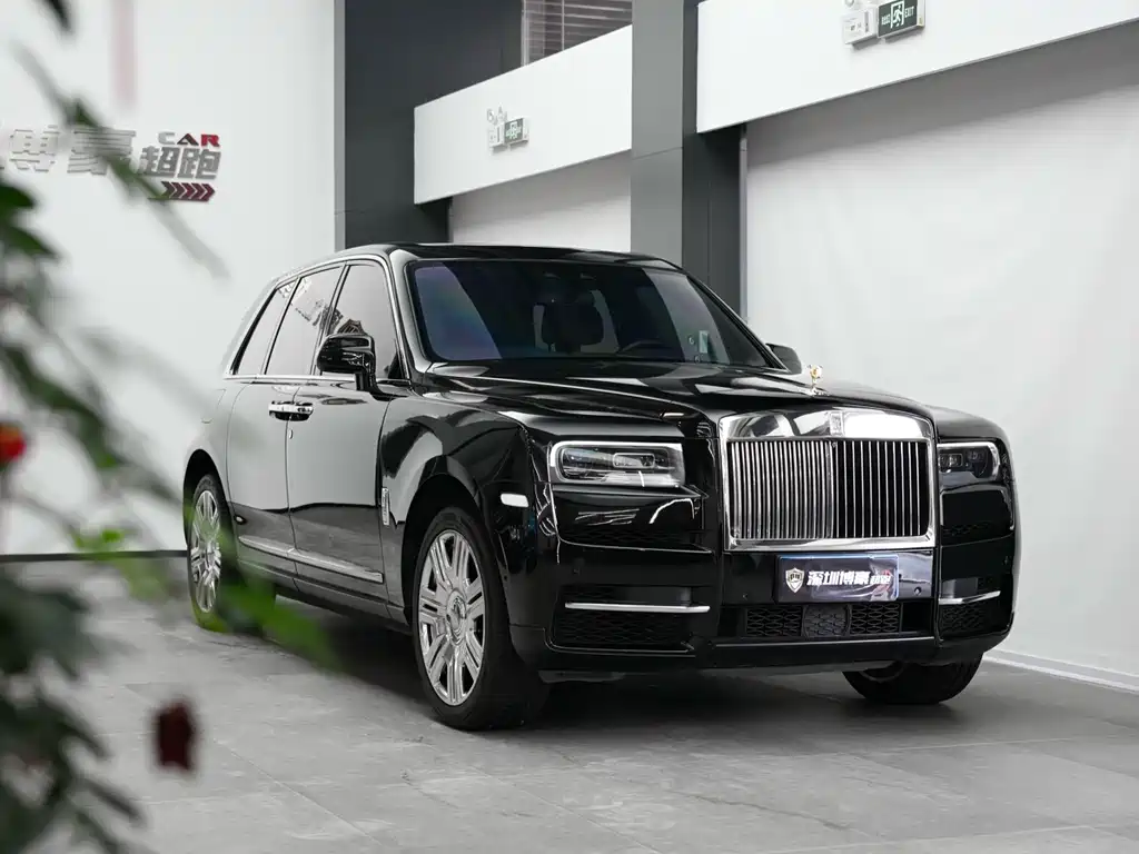 Rolls-Royce Cullinan 2018 мест