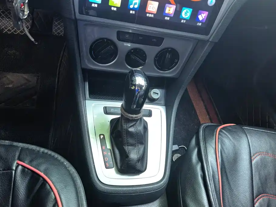 Volkswagen Lavida — миниатюра 16