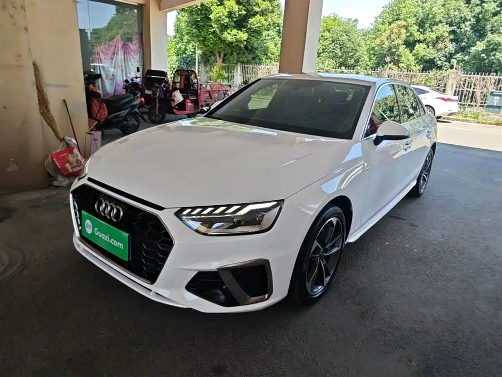 Audi A4L 2023