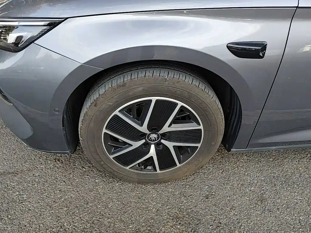 BYD Qin L — миниатюра 23