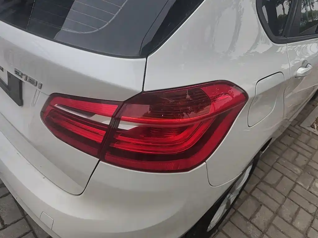 BMW 2 Series Active Tourer — миниатюра 24