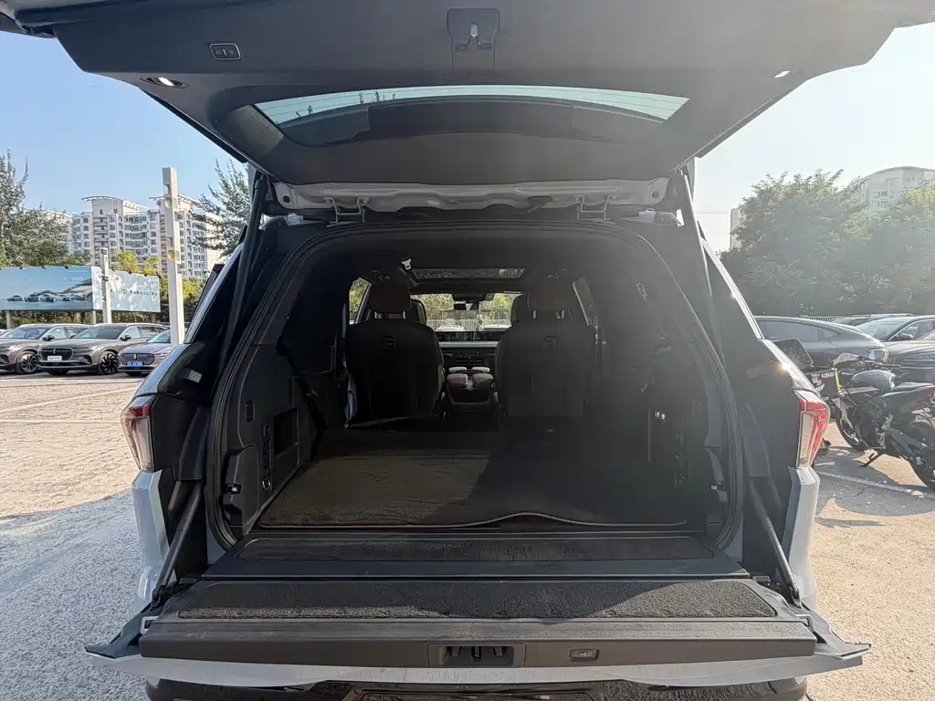Lincoln Navigator — миниатюра 14