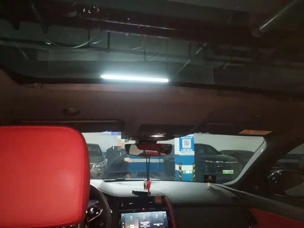 Jaguar E-PACE — миниатюра 14