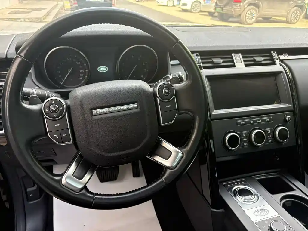 Land Rover Discovery — миниатюра 4