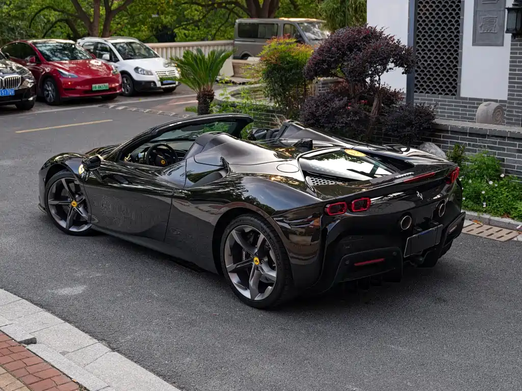 Ferrari SF90 2021 3.9T V8 Spider