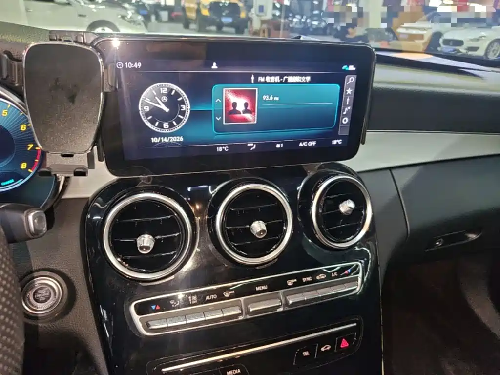 Mercedes-Benz C-Class — миниатюра 13
