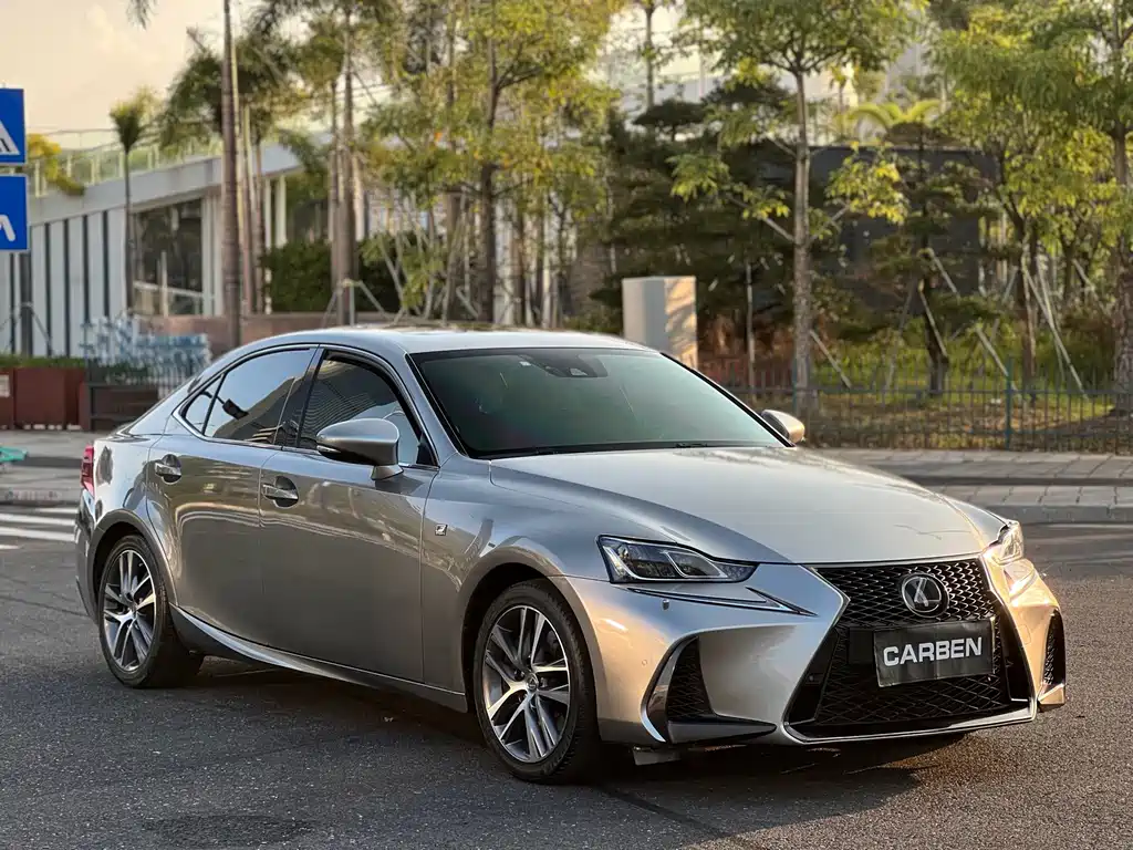 Lexus IS — миниатюра 3