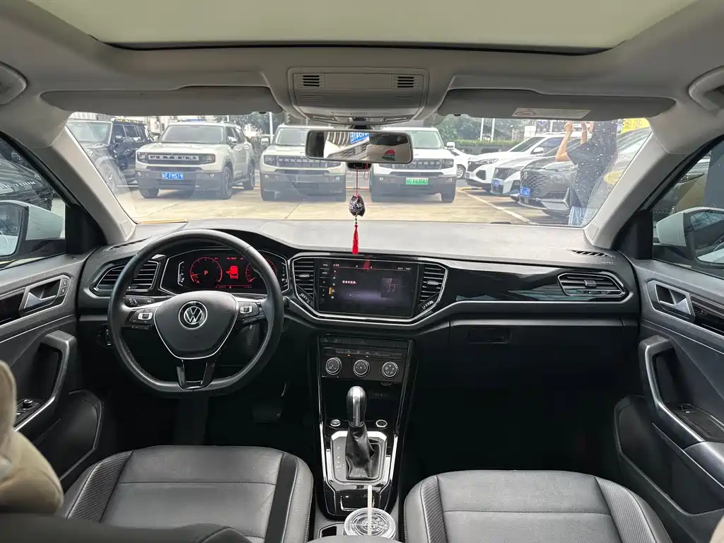 Volkswagen T-Roc 2021 280TSI DSG Comfort Smart Connect
