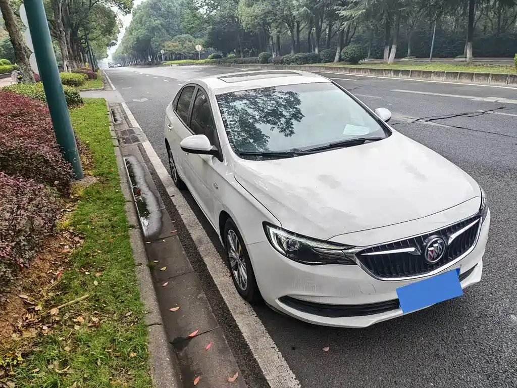 Buick Excelle — миниатюра 3