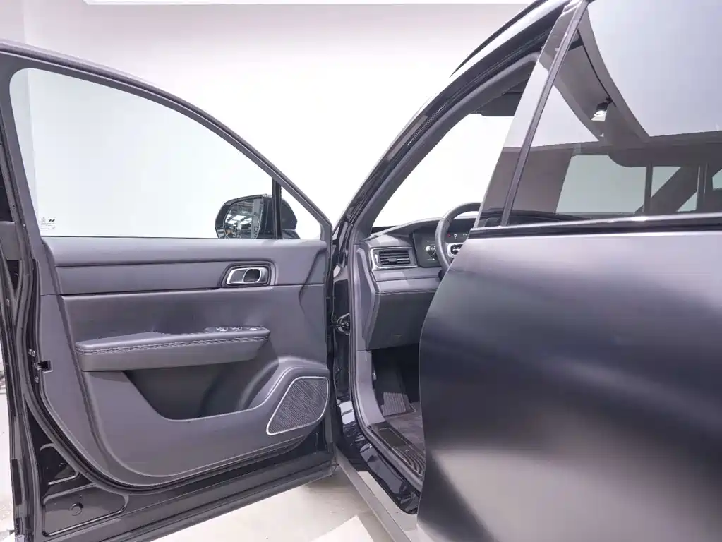 Li Auto Li ONE — миниатюра 23