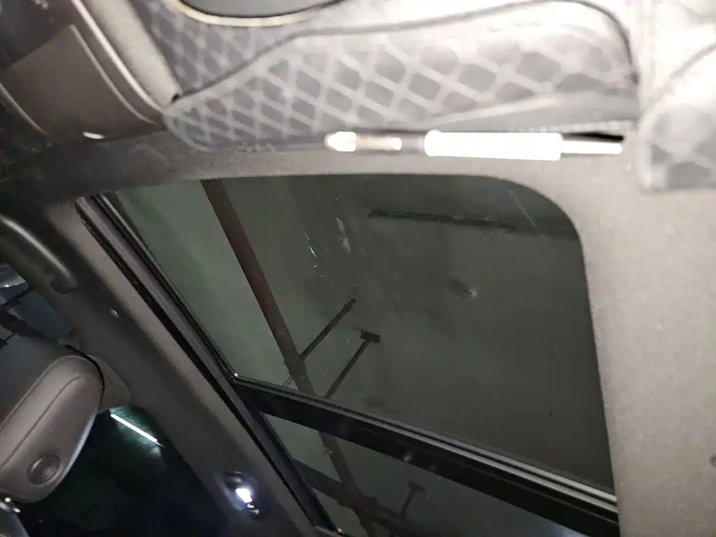 Cadillac XT5 — миниатюра 9