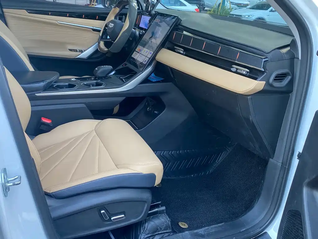 Geely Boyue L — миниатюра 3