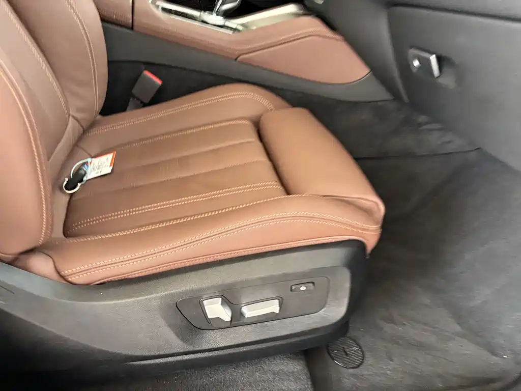 BMW X6 — миниатюра 25