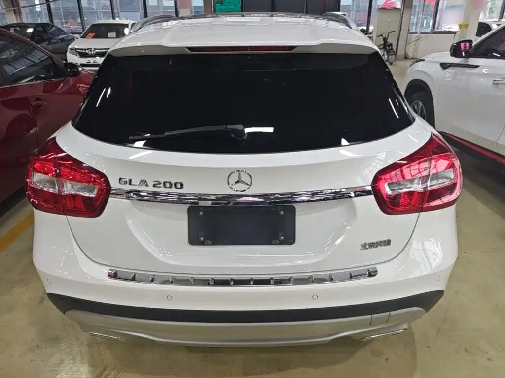 Mercedes-Benz GLA — миниатюра 6