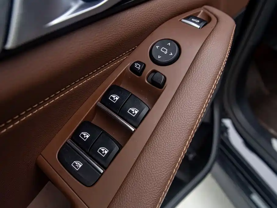 BMW X5 (Import) — миниатюра 25