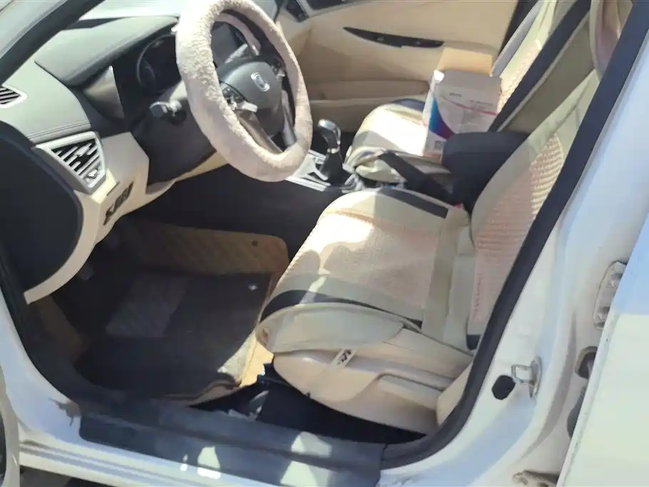 Changan Eado 2016 1.6L GDI MT