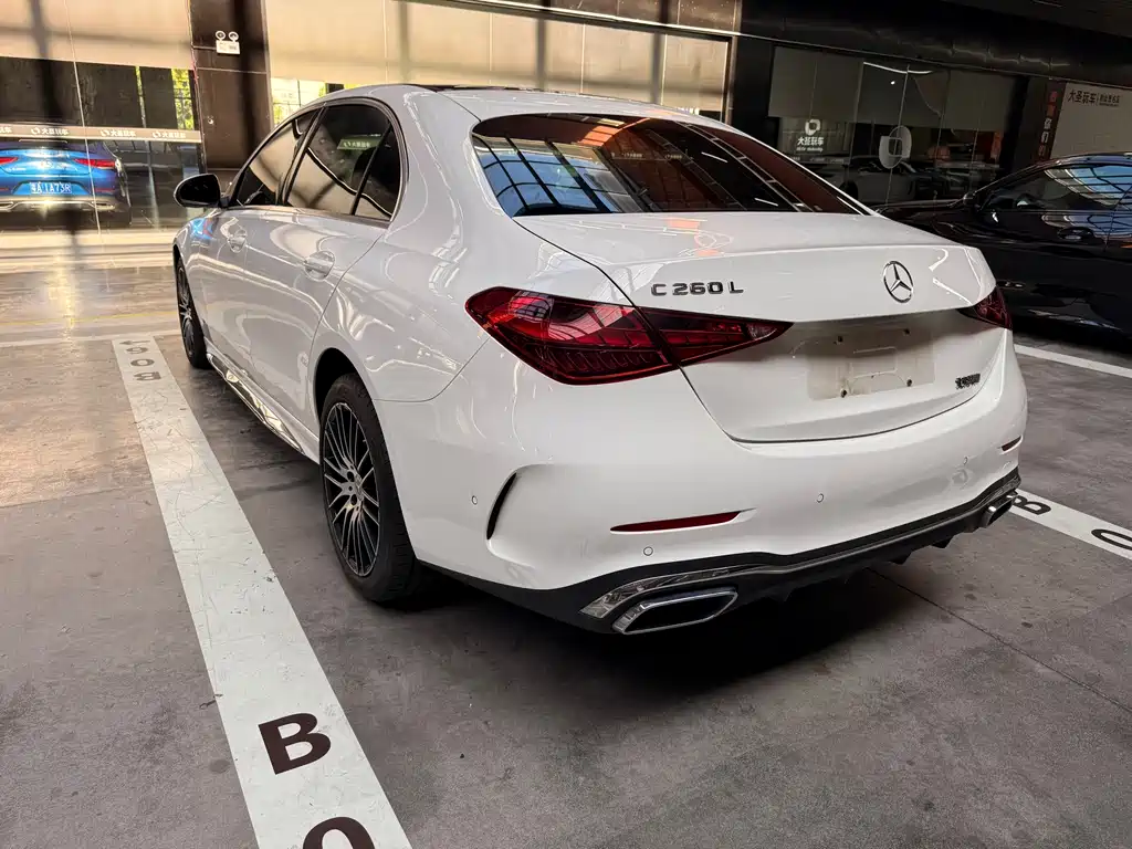 Mercedes-Benz C-Class — миниатюра 14
