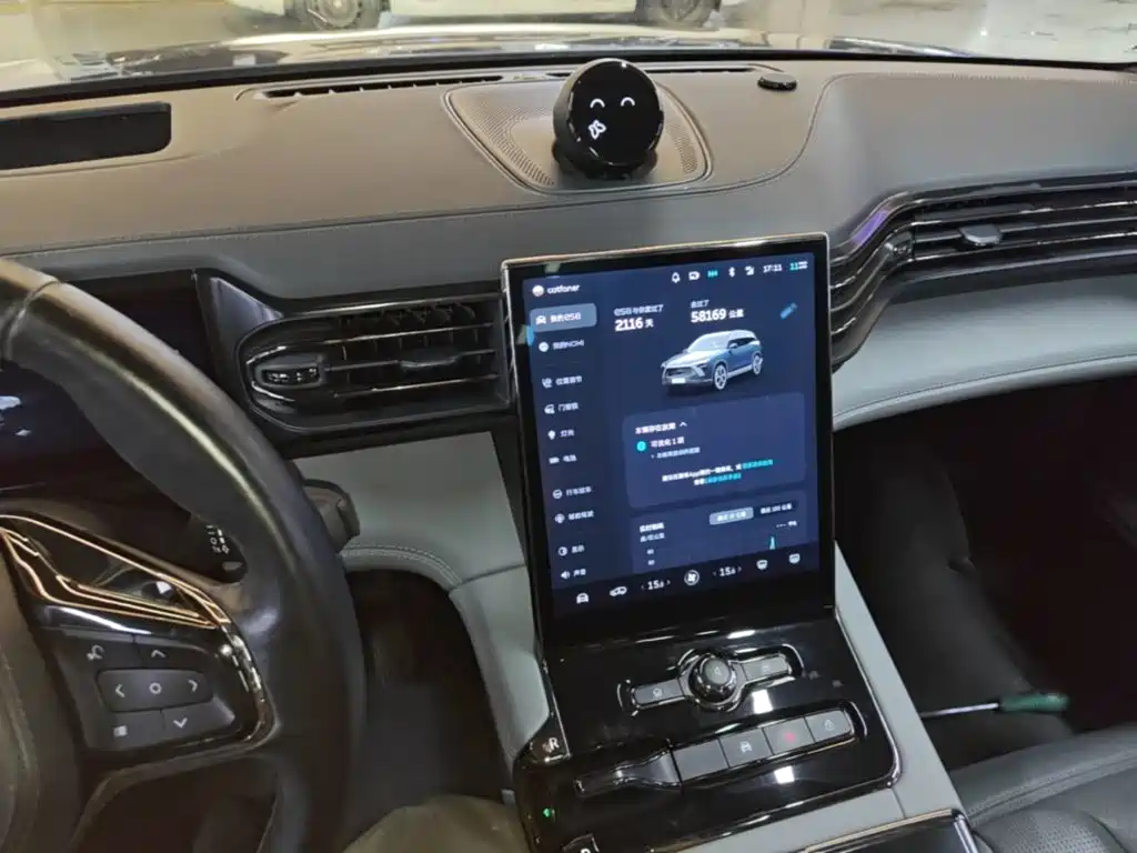 NIO ES8 — миниатюра 13