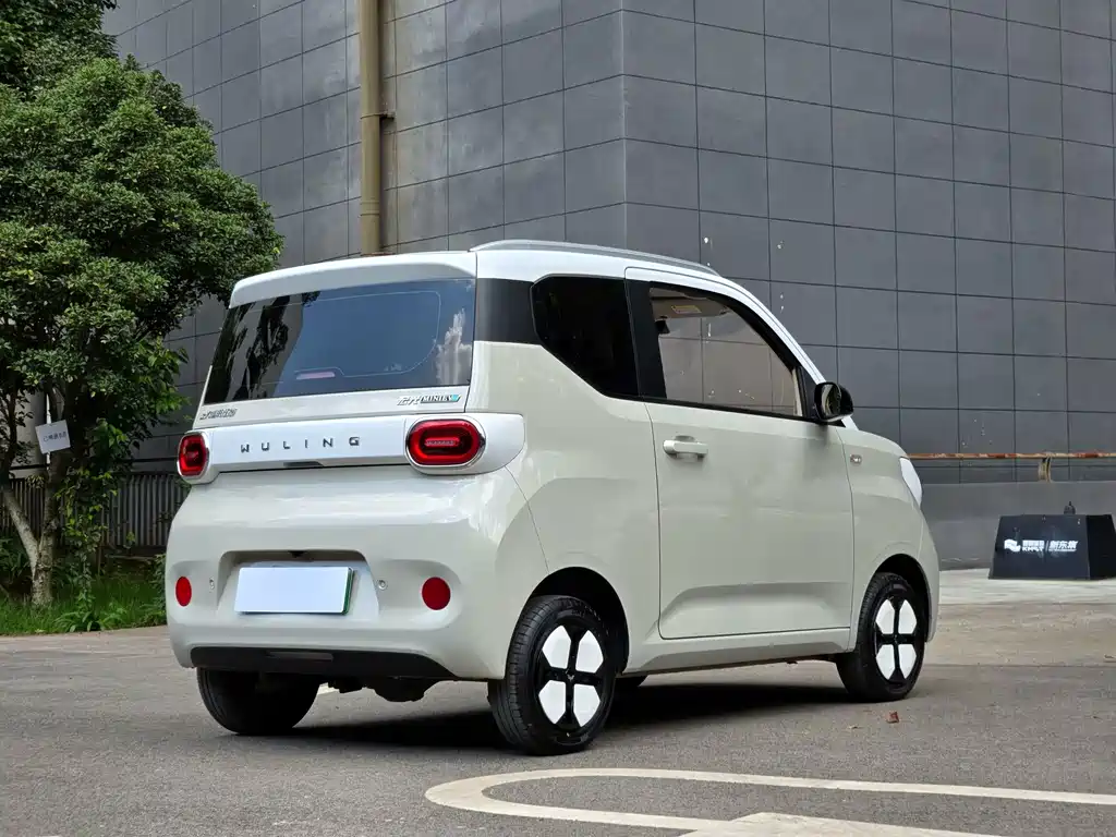 Wuling MINIEV — миниатюра 7