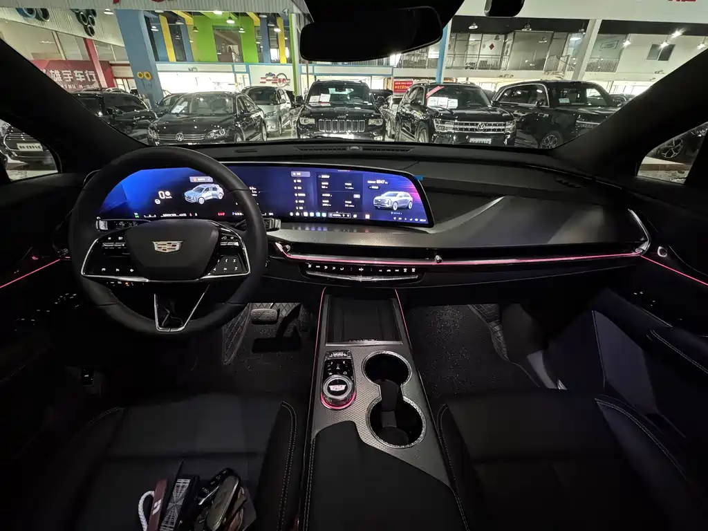 Cadillac XT5 — миниатюра 16