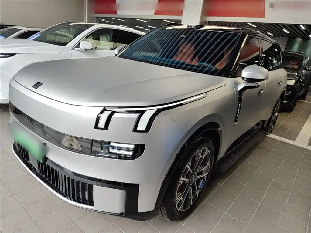 Lynk & Co 领克900 2025