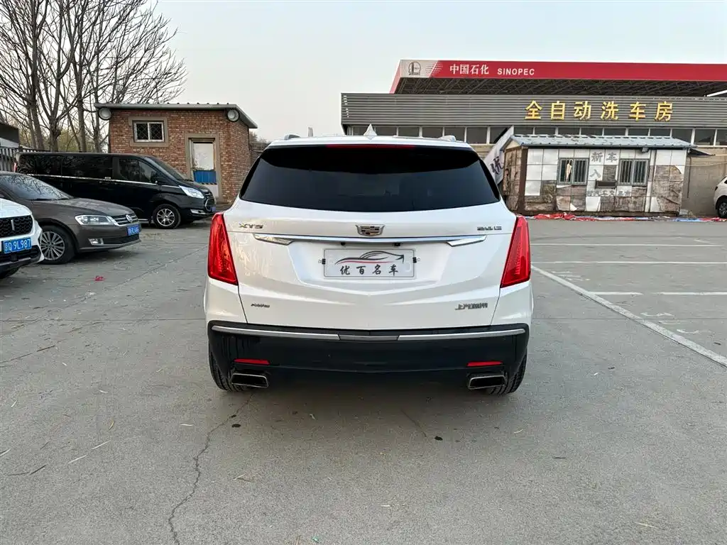 CADILLAC XT5