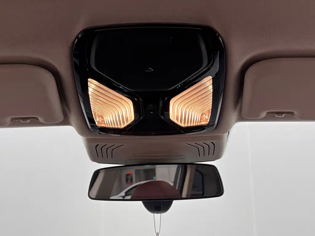 BMW iX3 — миниатюра 23