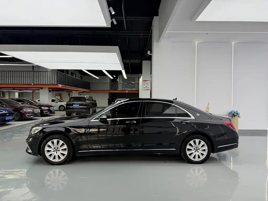 Mercedes-Benz S-Class — миниатюра 12