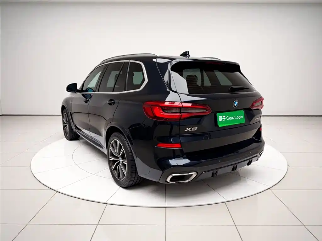 BMW X5 2022 xDrive40i M Sport