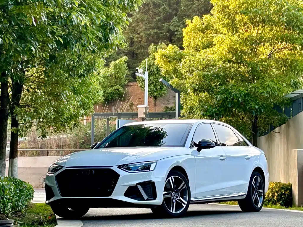 Audi A4L 2023
