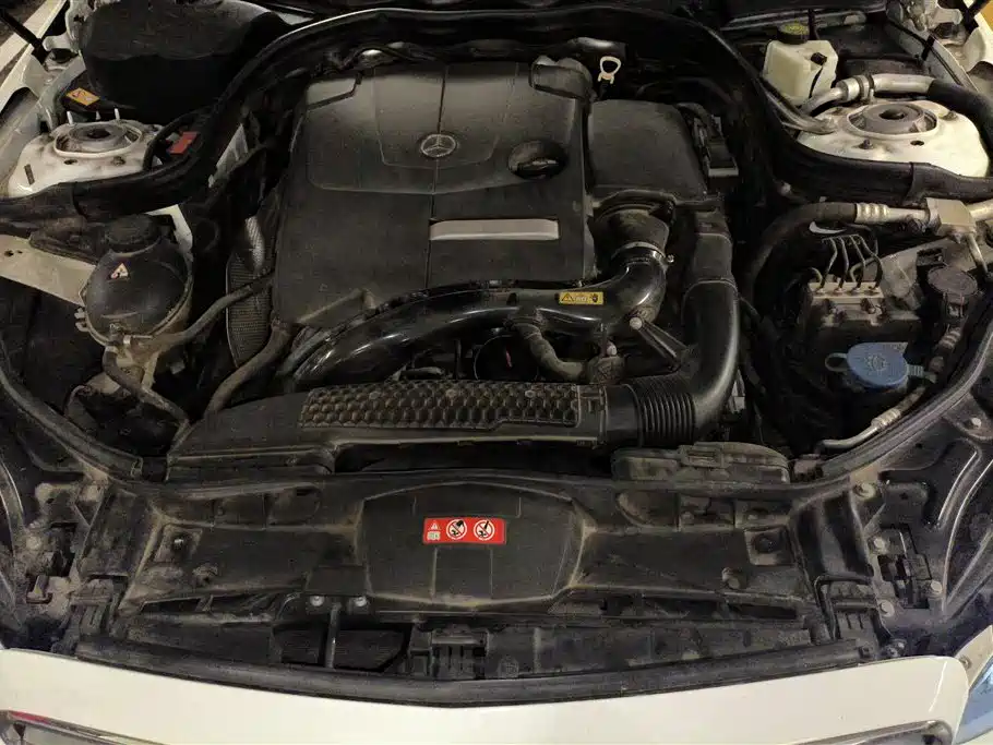 Mercedes-Benz E-Class E 2015 E 200 L Sport