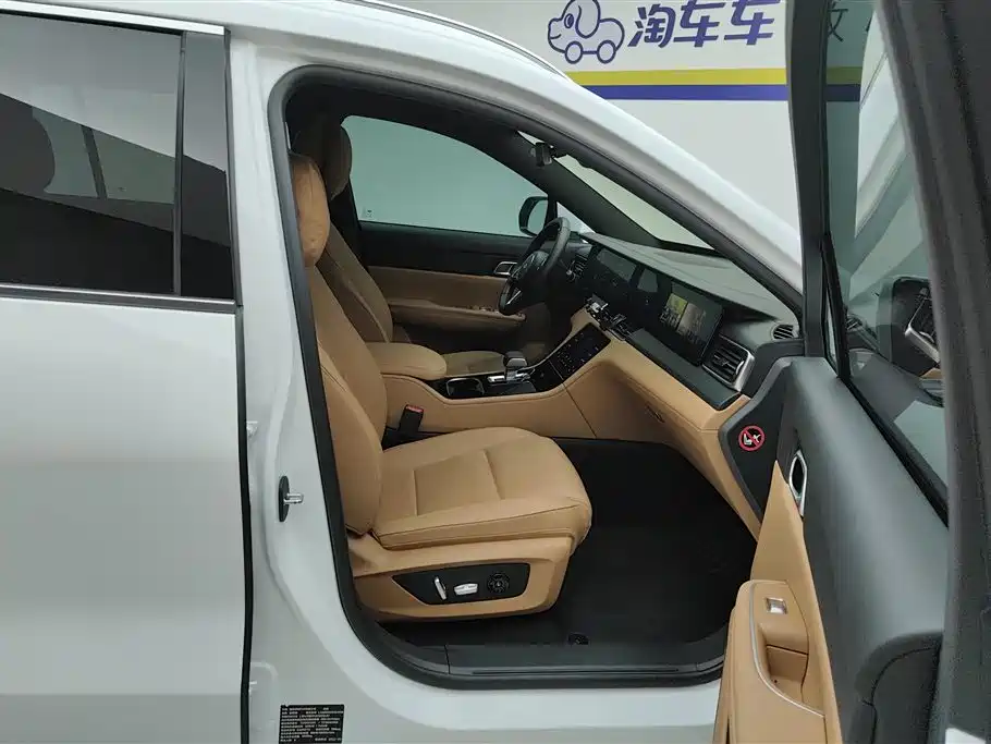 Li Auto ONE 2021 6 мест